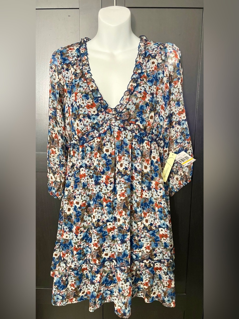 Speechless ~ Navy Multi Floral V-Neck Tiered Mini Dress NWT - Jrs. Medium